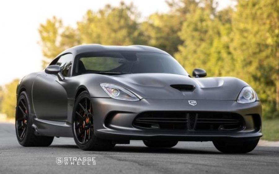 Dodge Viper GTS on Strasse Wheels (SM5 Deep Concave) '2018